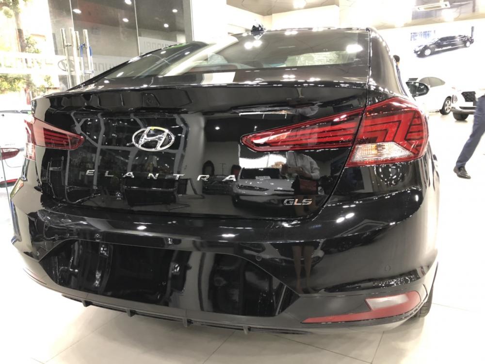 Hyundai Elantra 2020 - Hyundai Elantra 1.6 AT Facelift new 2020 - KM lên tới 20 triệu - giao ngay 