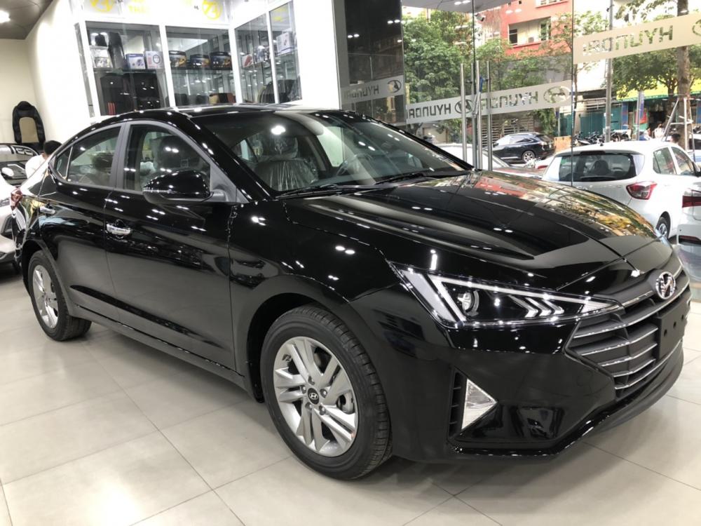 Hyundai Elantra 2020 - Hyundai Elantra 1.6 AT Facelift new 2020 - KM lên tới 20 triệu - giao ngay 