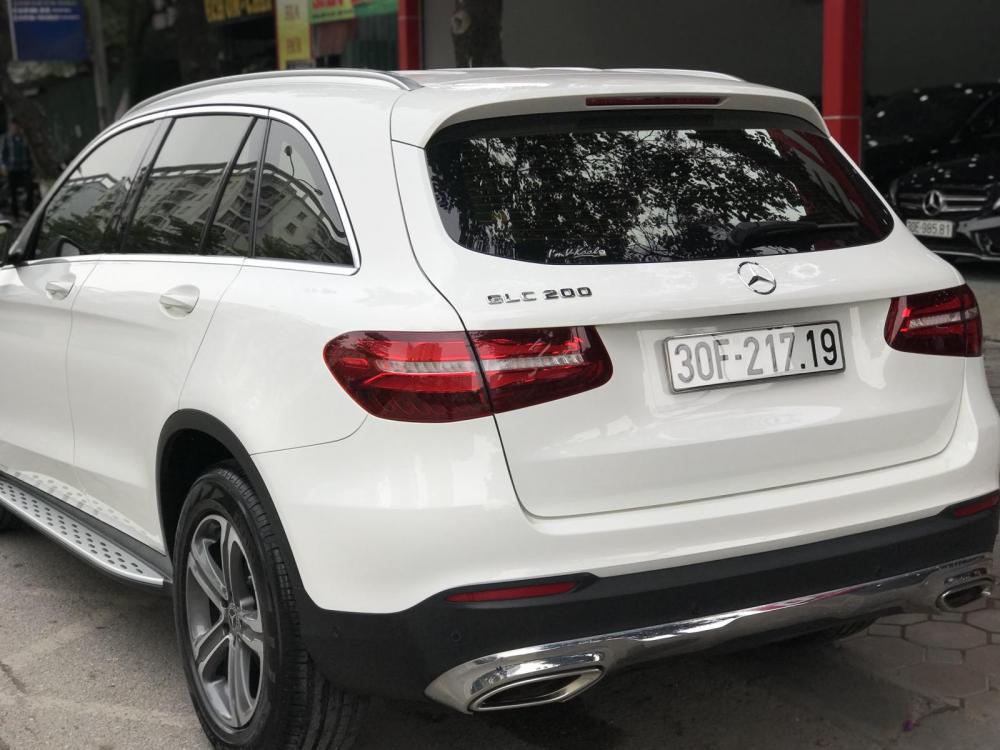 Mercedes-Benz GLC-Class GLC200 2018 - Cần bán Mercedes-Benz GLC 200 sản xuất 2018, màu trắng - Chính chủ 1 chủ từ đầu