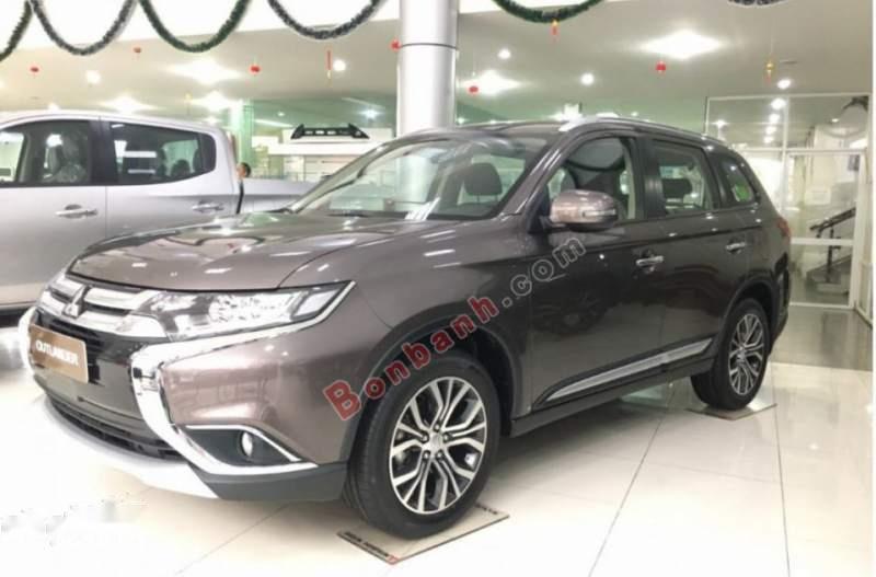 Mitsubishi Outlander  2.0 CVT   2019 - Bán Mitsubishi Outlander 2.0 CVT 2019, màu nâu, giá tốt