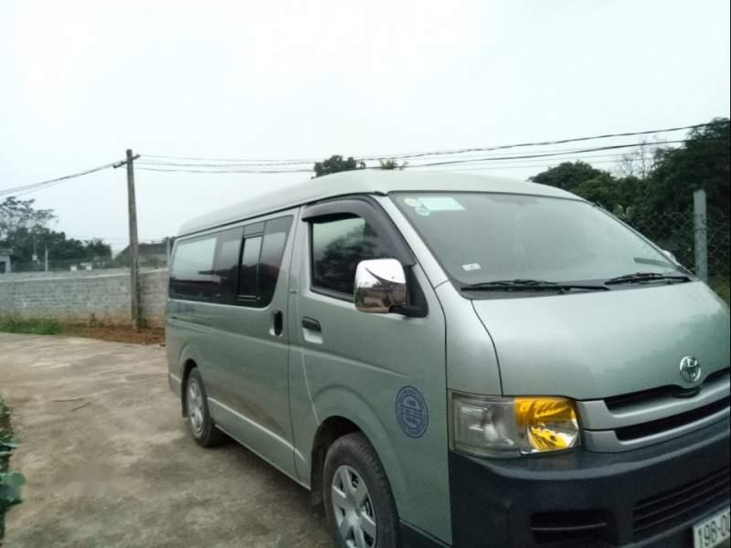 Toyota Hiace 2008 - Cần bán gấp Toyota Hiace sản xuất năm 2008 chính chủ, giá 300tr