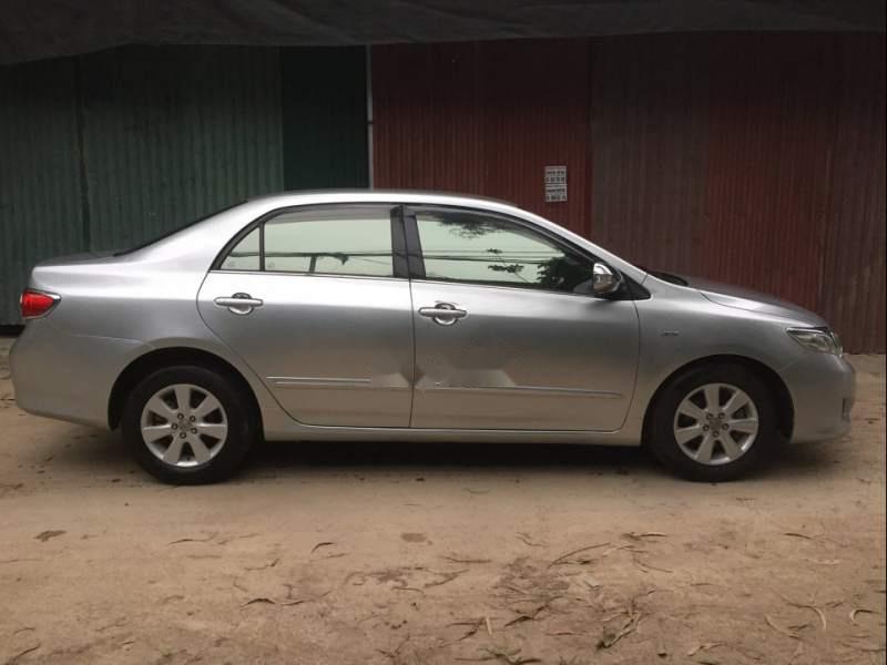 Toyota Corolla altis 2010 - Bán xe Toyota Corolla altis sản xuất 2010, màu bạc chính chủ