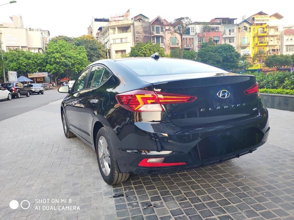 Hyundai Elantra 2020 - Hyundai Elantra 1.6 AT Facelift new 2020 - KM lên tới 20 triệu - giao ngay 