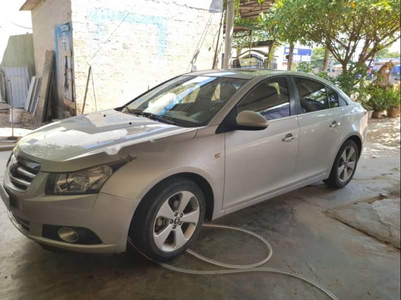 Daewoo Lacetti 2010 - Cần bán xe Daewoo Lacetti 2010, màu bạc, xe nhập, giá tốt