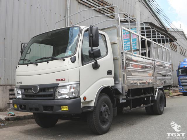 Hino 300 Series XZU342L 2019 - Xe tải Hino 3T49 thùng mui bạt - XZU342L, thùng 5m