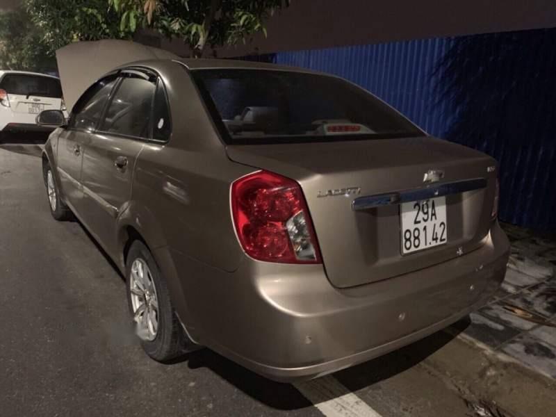 Daewoo Lacetti   2004 - Bán Daewoo Lacetti năm sản xuất 2004, màu vàng, giá 135tr