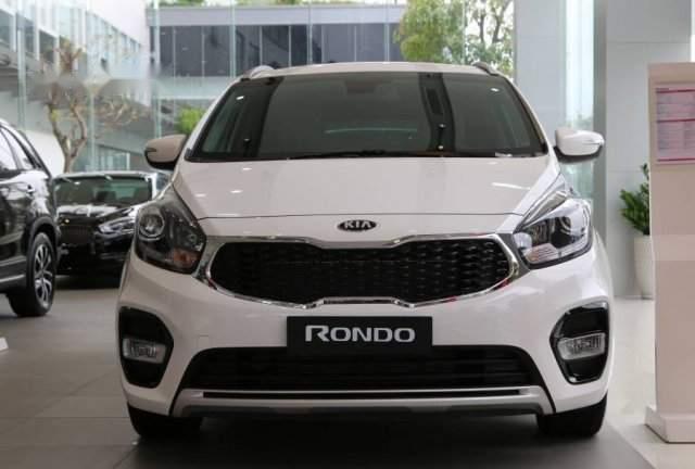 Kia Rondo 2.0 GMT 2019 - Bán ô tô Kia Rondo sản xuất năm 2019, màu trắng