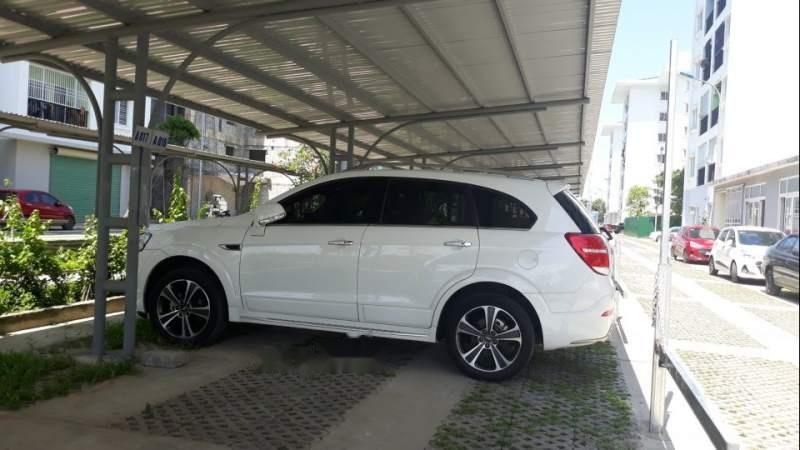 Chevrolet Captiva Revv LTZ 2016 - Bán gấp Chevrolet Captiva Revv LTZ đời 2016, màu trắng xe gia đình