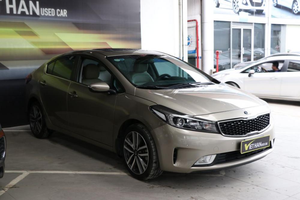 Kia Cerato 1.6AT 2016 - Cần bán Kia Cerato 1.6AT 2016, màu vàng