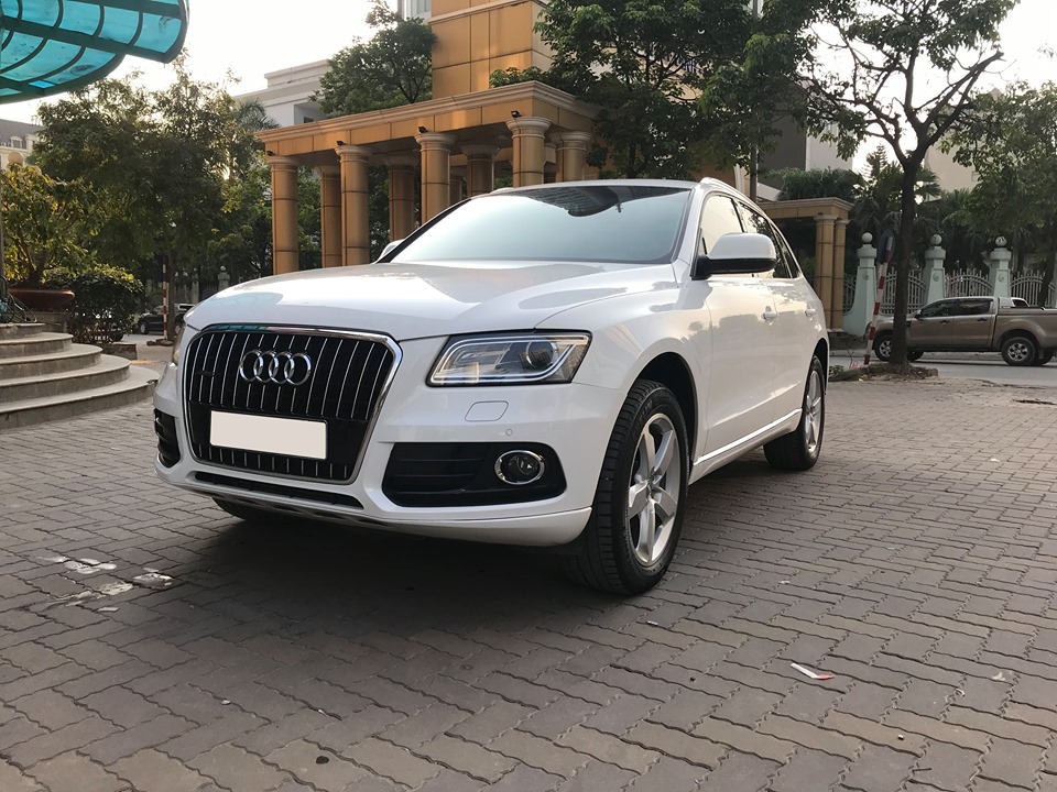 Audi Q5 2.0 2013 - Bán xe Audi Q5 2.0 Quattro màu trắng, sx 2013, chỉnh chủ sử dụng, giữ gìn cẩn thận