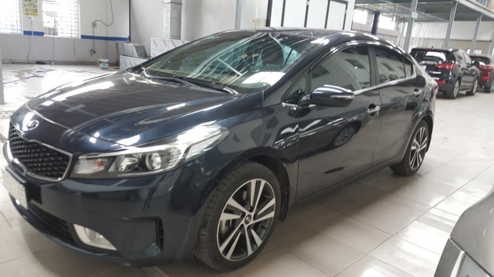 Kia Cerato 1.6AT 2018 - Bán Kia Cerato 1.6AT, màu xanh đá, sản xuất 2018, xe lướt