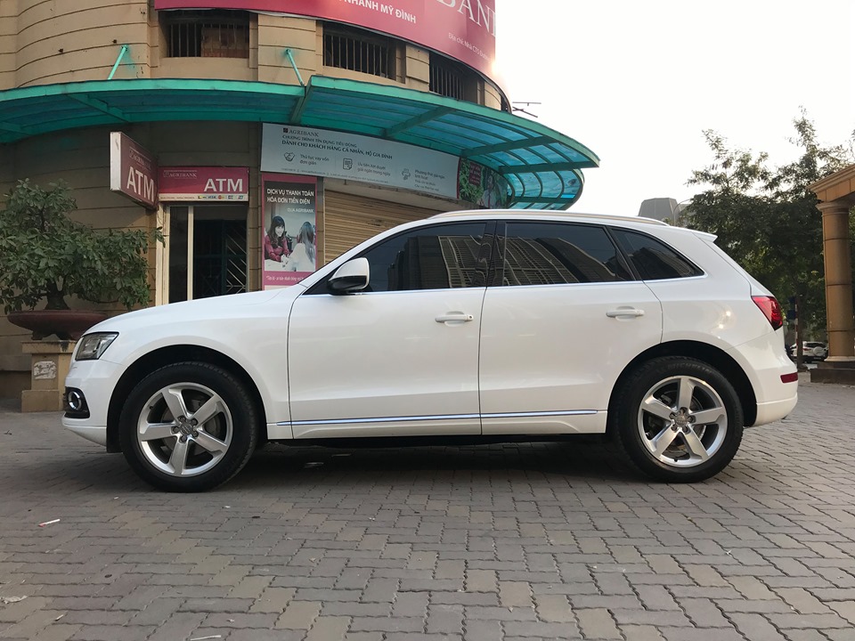 Audi Q5 2.0 2013 - Bán xe Audi Q5 2.0 Quattro màu trắng, sx 2013, chỉnh chủ sử dụng, giữ gìn cẩn thận