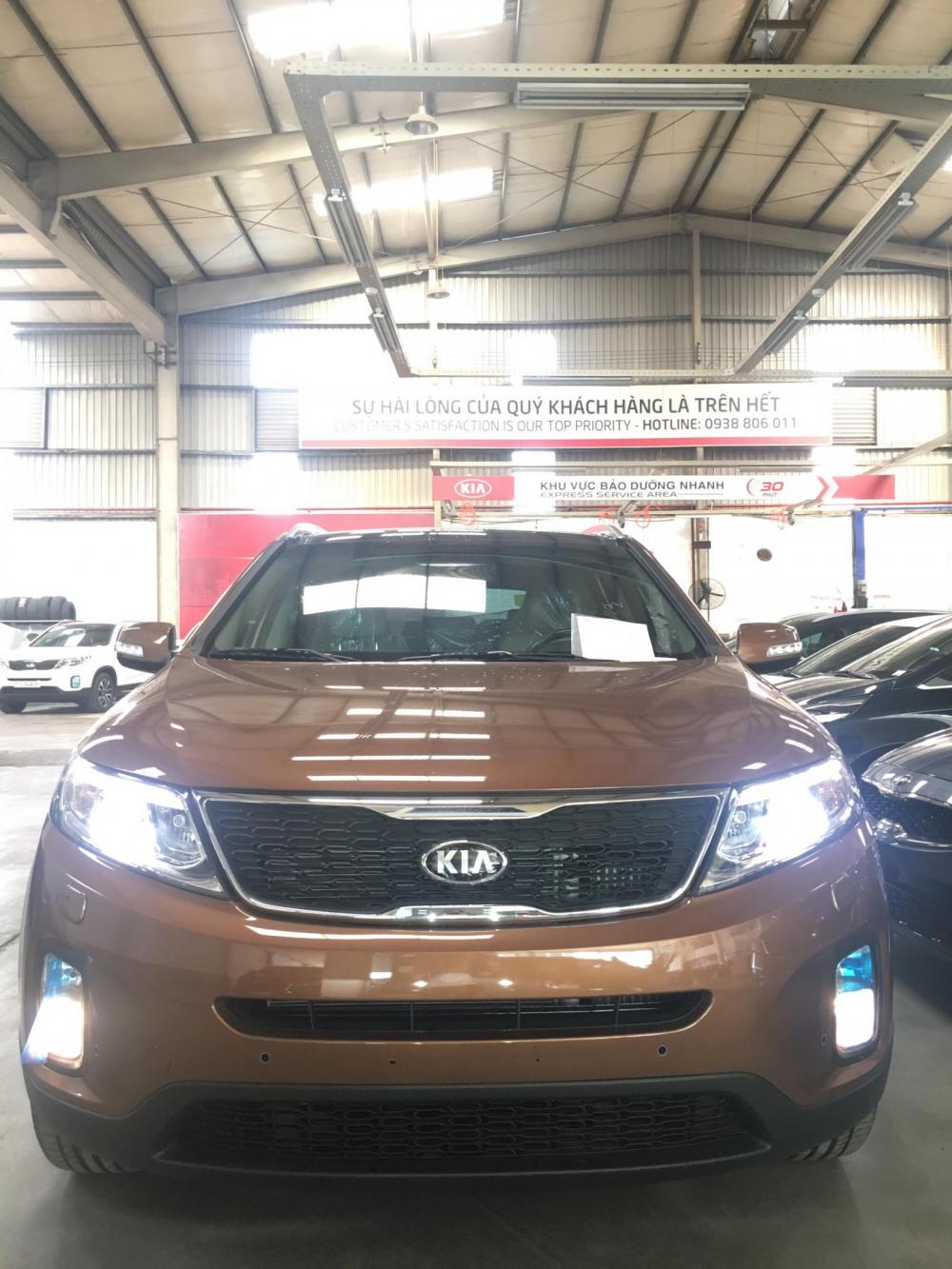 Kia Sorento DATH 2019 - Bán xe Kia Sorento DATH sản xuất năm 2019, màu nâu, giá 949tr