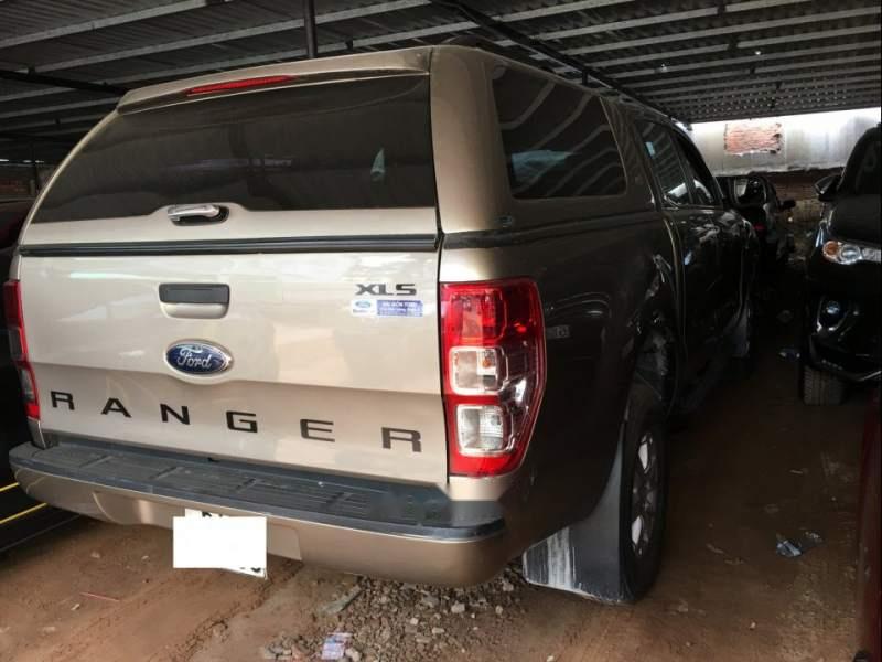 Ford Ranger XLS 2.2 MT 2013 - Cần bán Ford Ranger XLS 2.2 MT đời 2013, nhập khẩu nguyên chiếc như mới, giá tốt