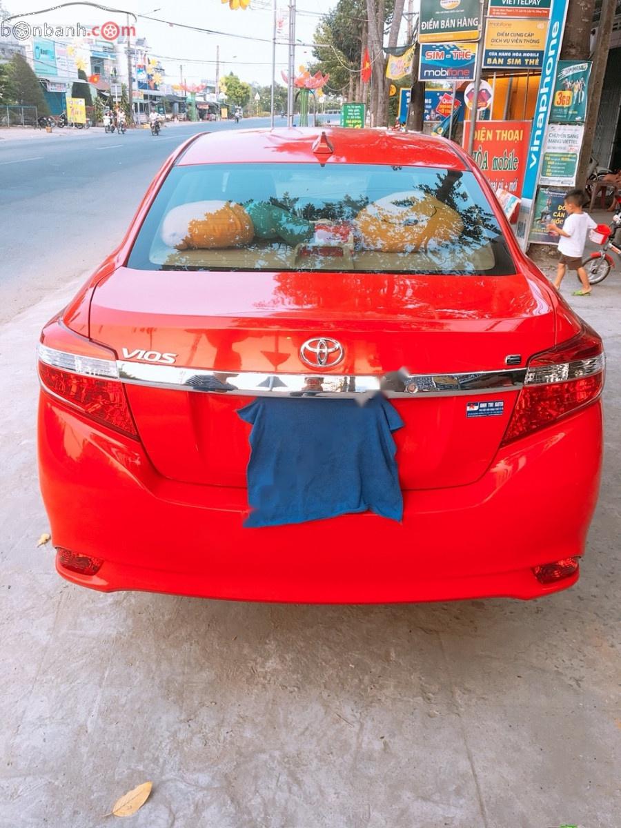 Toyota Vios 2015 - Bán Toyota Vios 2015, màu đỏ, xe ít sử dụng 