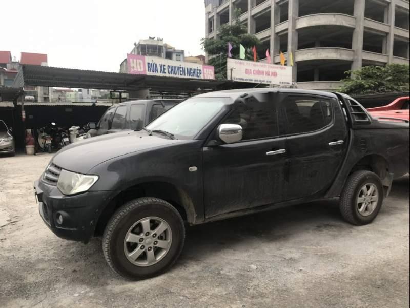 Mitsubishi Triton 2010 - Cần bán lại xe Mitsubishi Triton sản xuất 2010, màu đen, nhập khẩu