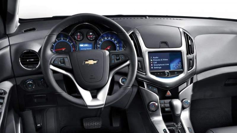 Chevrolet Cruze   LTZ  2015 - Bán xe Chevrolet Cruze LTZ năm sản xuất 2015, màu trắng, xe nữ chính chủ, phụ kiện full option