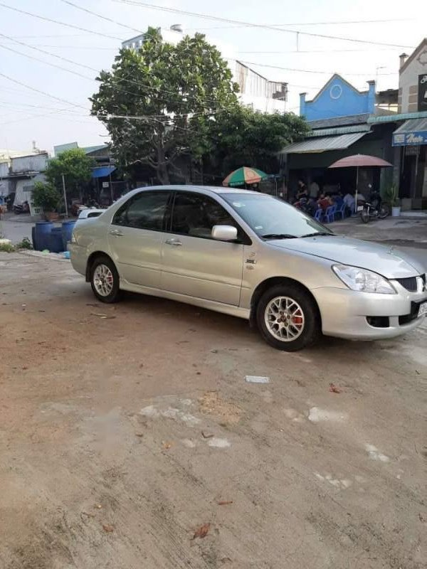 Mitsubishi Lancer   2003 - Bán xe Mitsubishi Lancer sản xuất 2003, màu bạc, nhập khẩu, xe cực kỳ bền bỉ