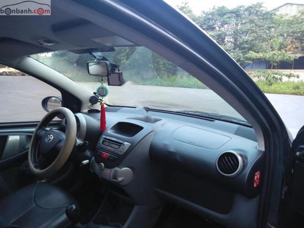 Toyota Aygo 1.0 MT 2005 - Bán Toyota Aygo 1.0 MT sản xuất 2005, màu xám, xe nhập  