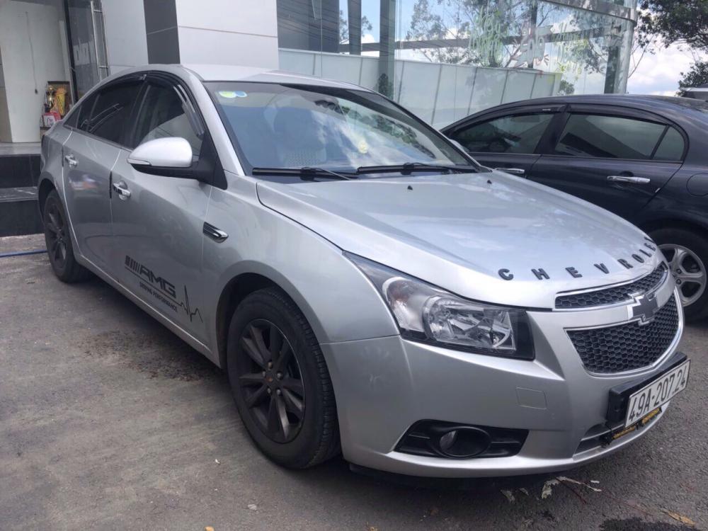 Chevrolet Cruze MT 2015 - Ban xe Cruze MT 2015, màu đen, 379tr