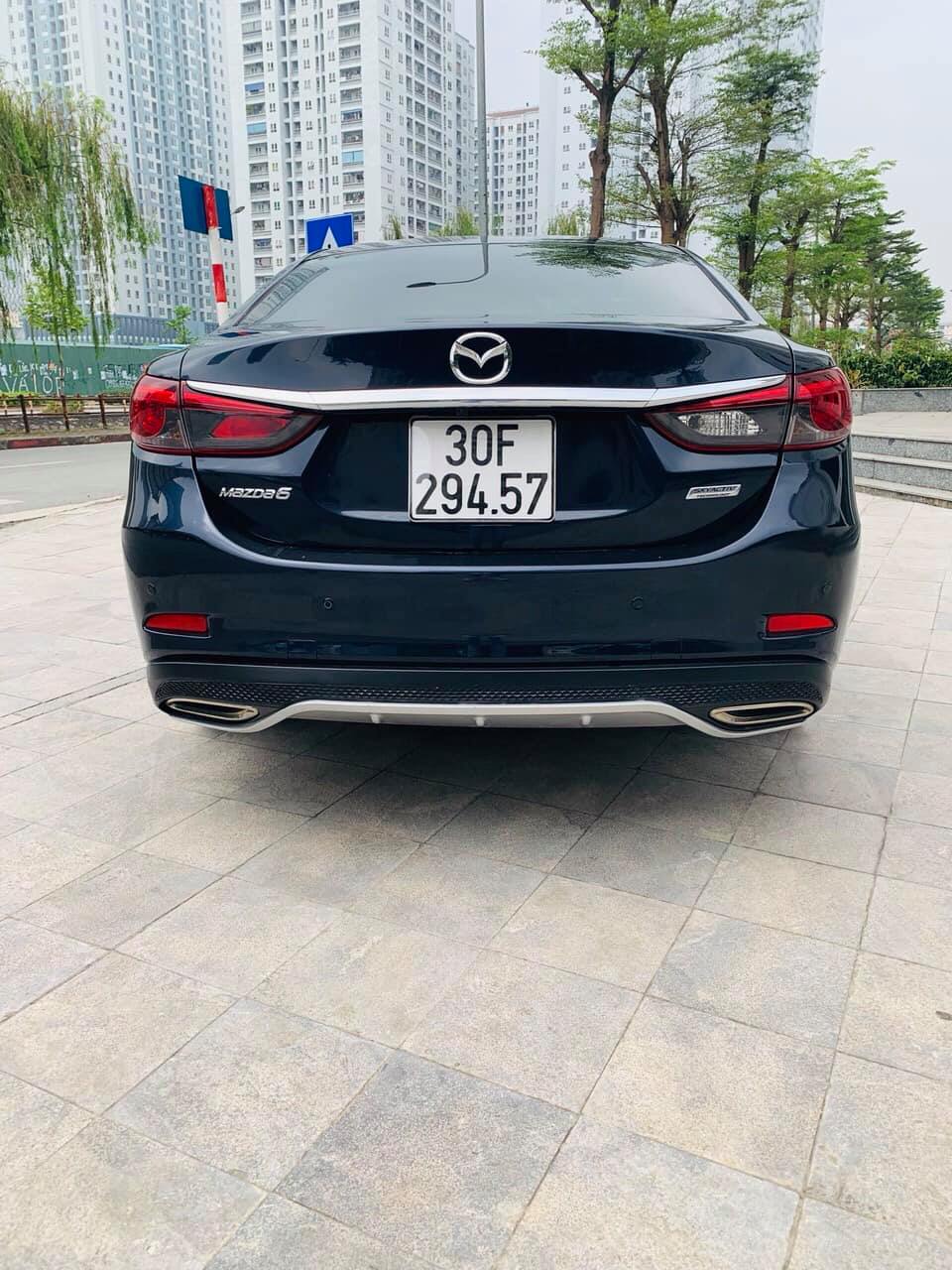 Mazda 6 Premium 2017 - Cần bán xe Mazda 6 premium 2017, màu xanh lam, giá tốt