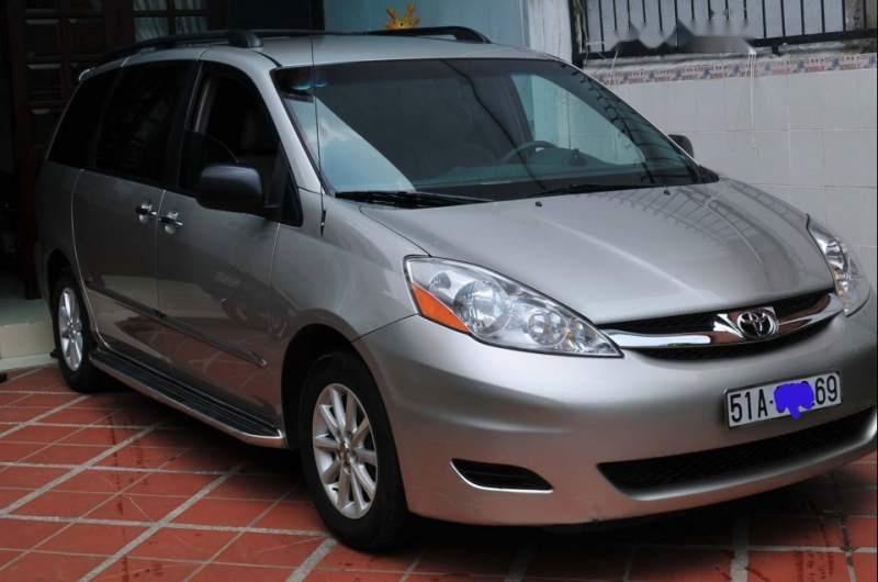 Toyota Sienna     LE   2008 - Cần bán xe Toyota Sienna LE đời 2008, màu bạc, nhập khẩu nguyên chiếc xe gia đình 