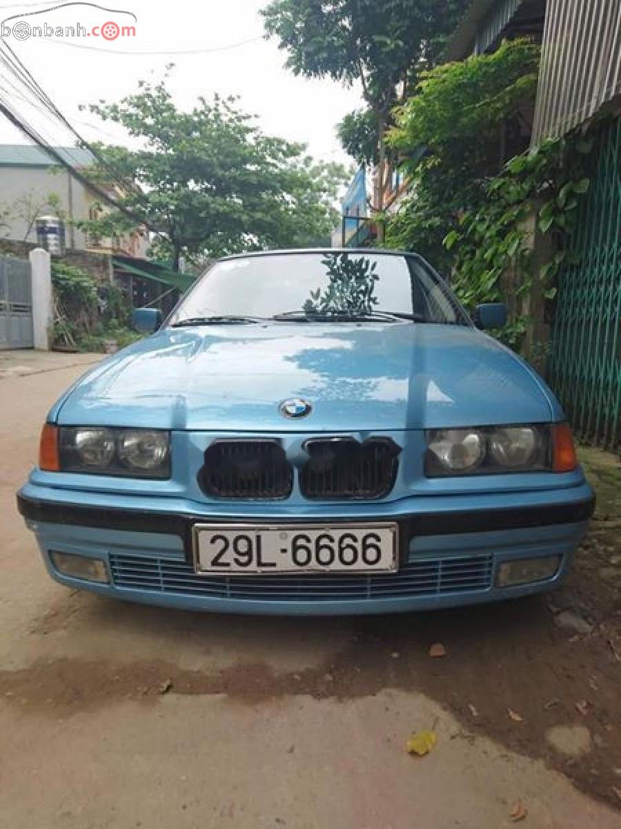 BMW 3 Series 320i 1998 - Bán xe BMW 3 Series 320i năm 1998, màu xanh lam, nhập khẩu, 150tr