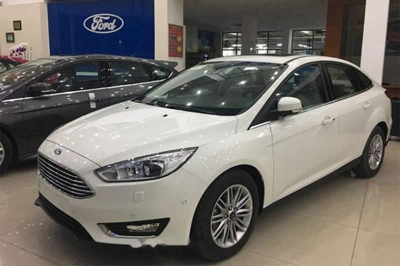 Ford Focus    2019 - Bán Ford Focus đời 2019, màu trắng, giá tốt