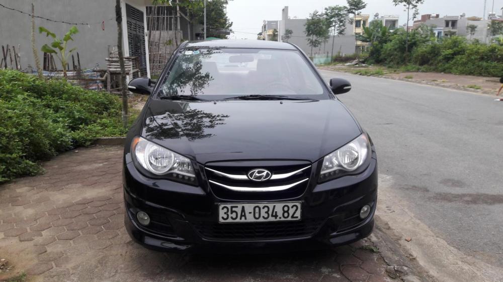 Hyundai Avante 1.6MT 2014 - Bán xe Hyundai Avante 1.6 MT 2014, màu đen