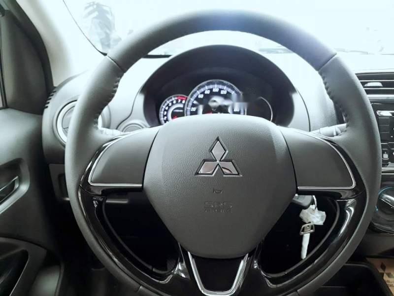 Mitsubishi Attrage 2019 - Cần bán xe Mitsubishi Attrage sản xuất năm 2019, màu bạc, nhập khẩu