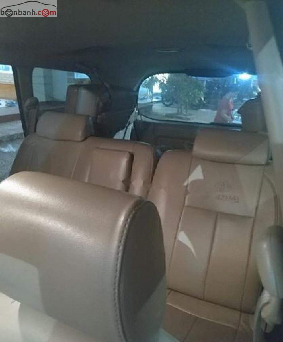 Toyota Innova 2.0E 2014 - Bán Toyota Innova 2.0E đời 2014, màu bạc chính chủ