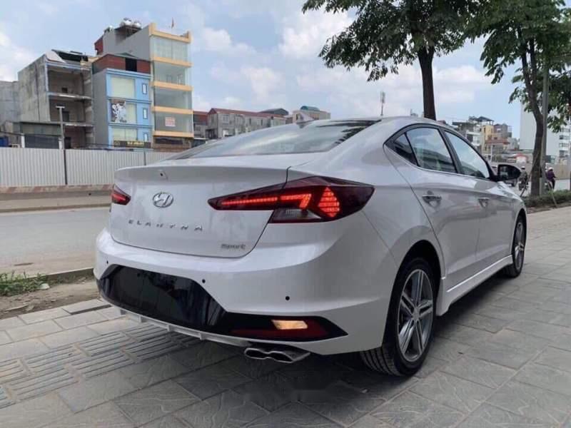 Hyundai Elantra 1.6 MT 2019 - Bán Hyundai Elantra Facelift đời 2019, xe mới 100%