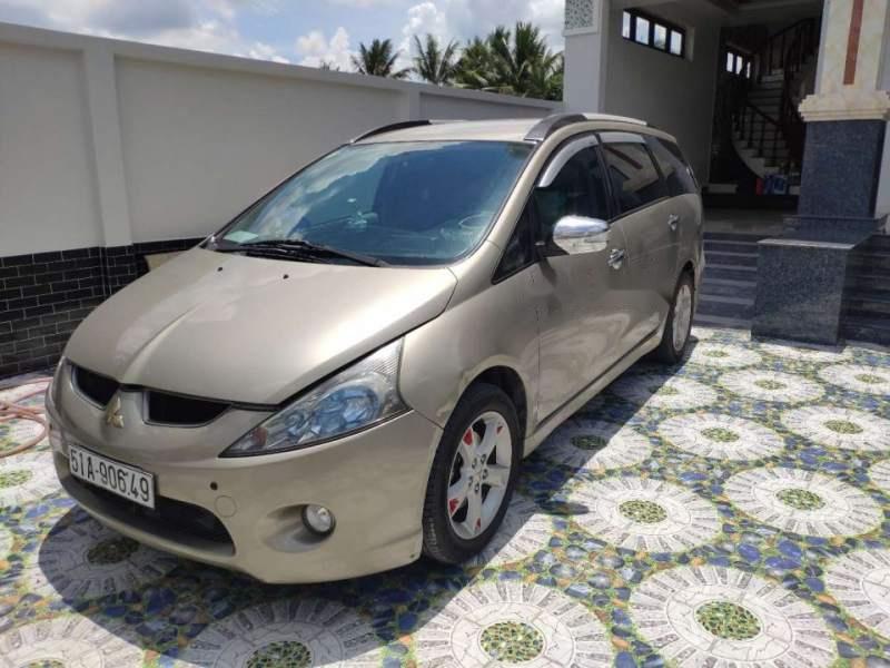 Mitsubishi Grandis 2008 - Cần bán xe Mitsubishi Grandis sản xuất năm 2008, nhập khẩu chính chủ 