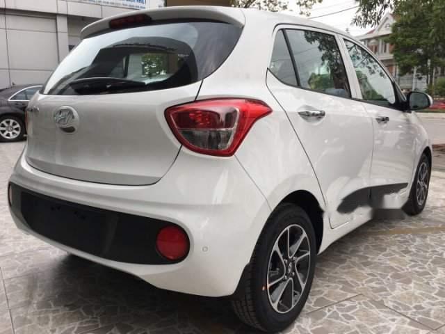 Hyundai Grand i10  1.2MT 2017 - Bán Hyundai Grand i10 2017, màu trắng, giá 325tr