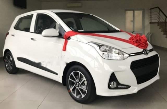 Hyundai Grand i10  1.2MT 2017 - Bán Hyundai Grand i10 2017, màu trắng, giá 325tr