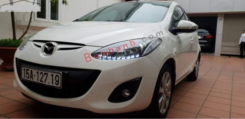 Mazda 2   2014 - Bán Mazda 2 đời 2014, màu trắng, nhập khẩu