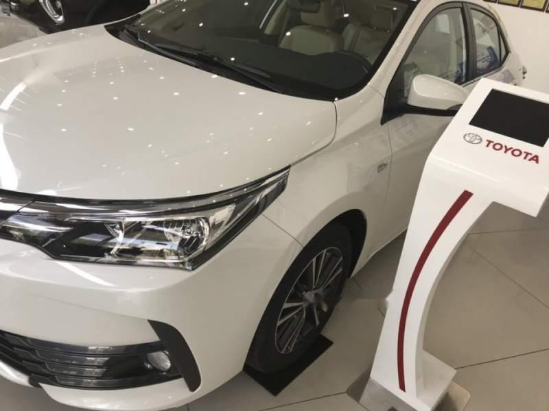 Toyota Corolla altis 2019 - Bán Toyota Corolla altis sản xuất năm 2019, màu trắng, giao xe ngay