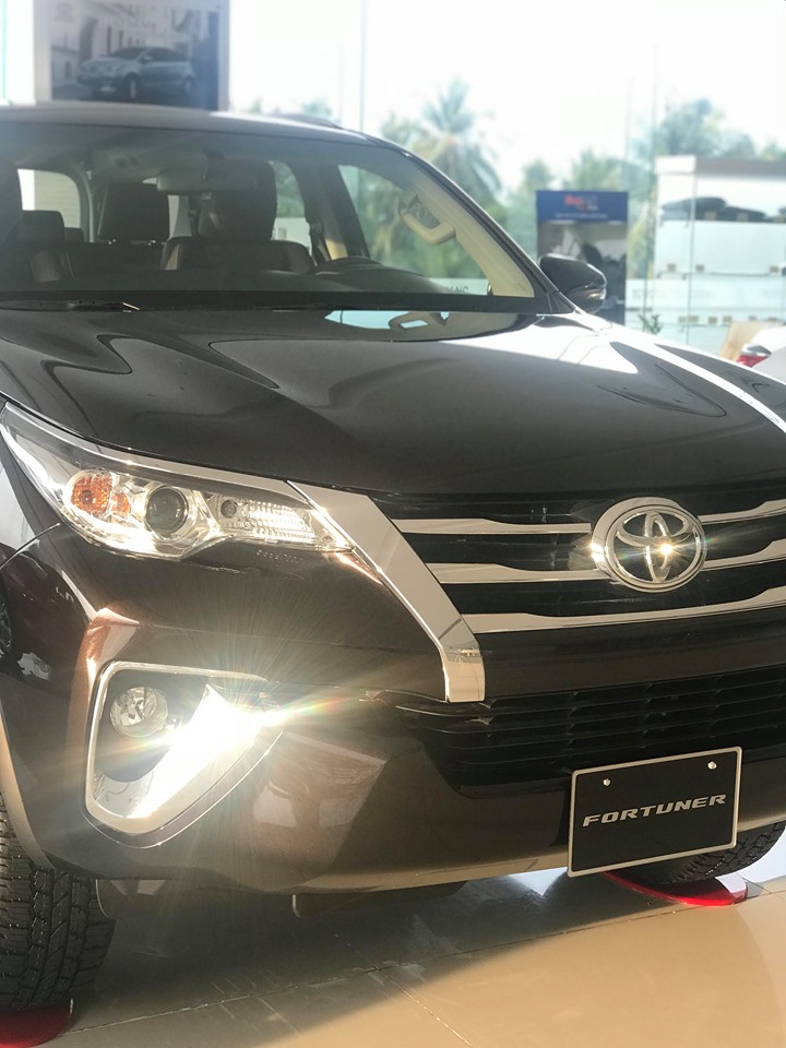 Toyota Fortuner 2.7L 2019 - Fortuner máy xăng nhập khẩu Indo có xe giao ngay trong ngày