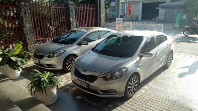 Kia K3   2015 - Bán Kia K3 năm 2015, màu bạc, xe nhập, chạy được 44000 km