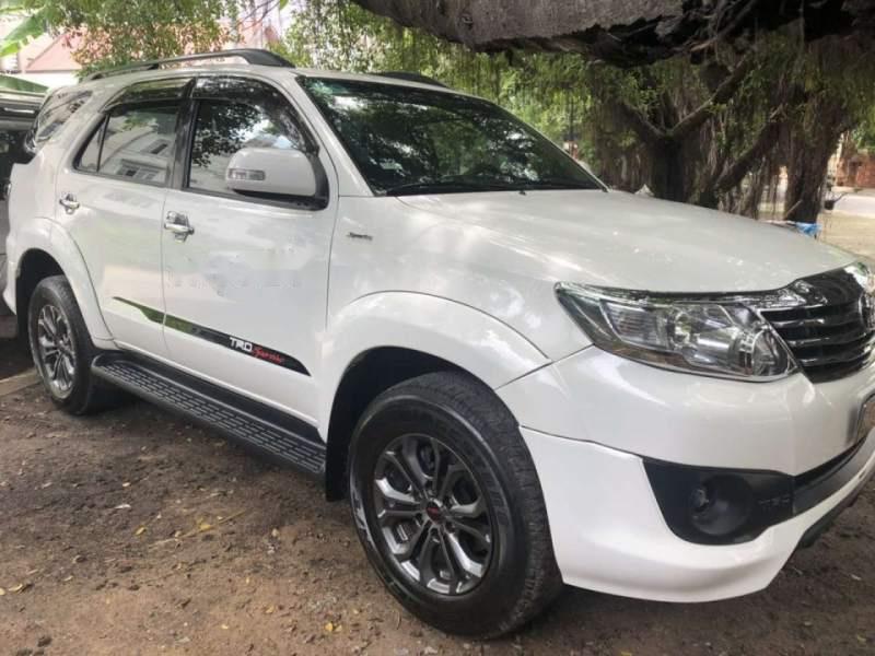 Toyota Fortuner   2015 - Cần bán lại xe Toyota Fortuner sản xuất năm 2015, màu trắng 