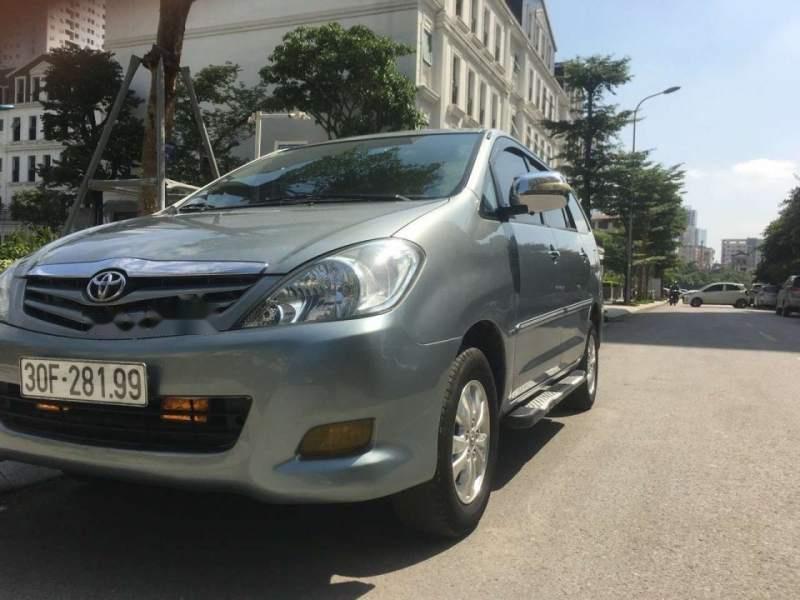 Toyota Innova  GSR  2011 - Bán Toyota Innova GSR đời 2011, màu bạc