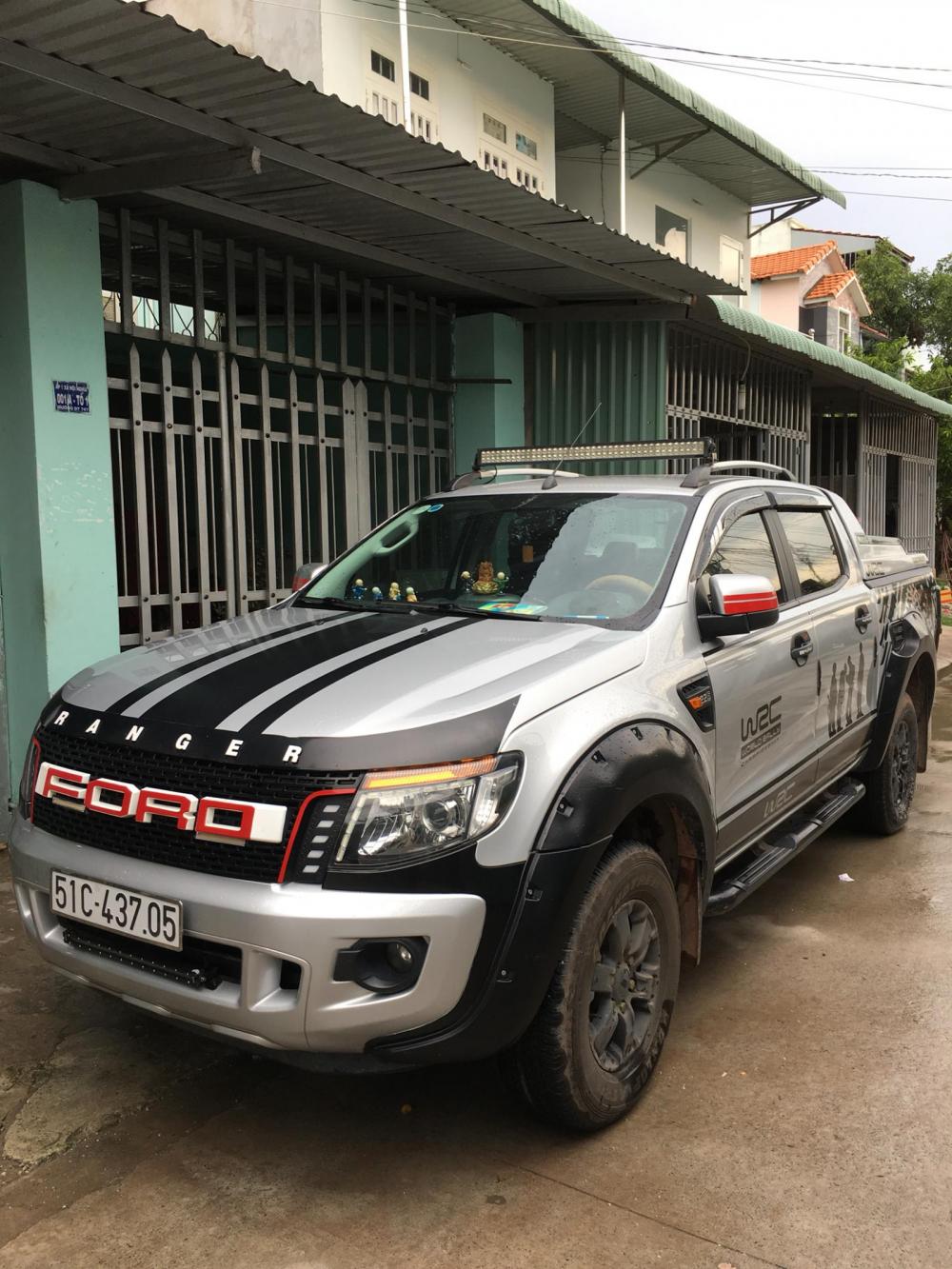 Ford Ranger XLS 2014 - Cần bán Ford Ranger năm 2014 màu bạc, 500 triệu nhập khẩu