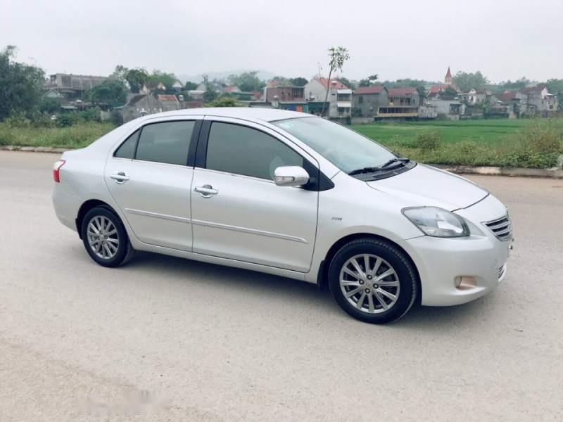 Toyota Vios MT 2012 - Cần bán xe Toyota Vios MT đời 2012, màu bạc, giá chỉ 365 triệu