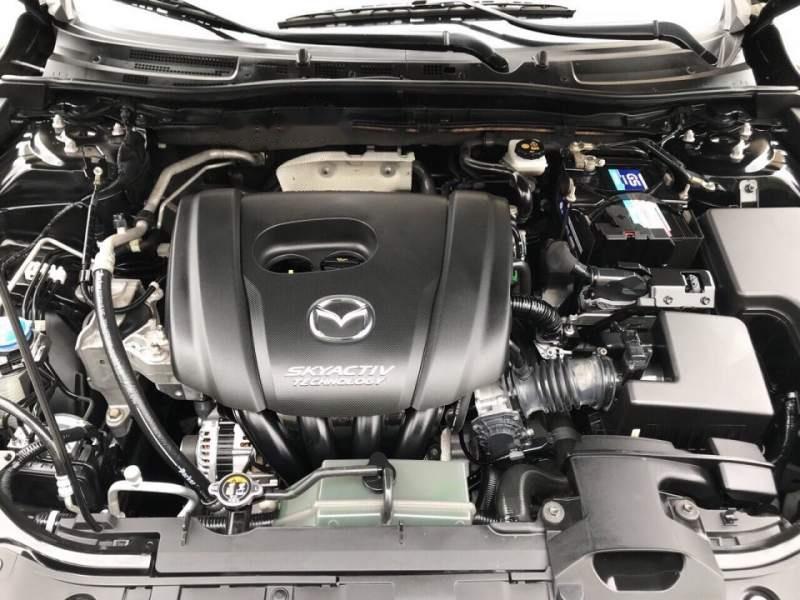 Mazda 3  1.5AT 2015 - Cần bán Mazda 3 1.5AT đời 2015, màu đen, máy êm ru