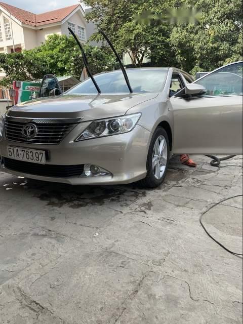 Toyota Camry 2.5Q 2014 - Cần bán lại xe Toyota Camry 2.5Q 2014 xe gia đình