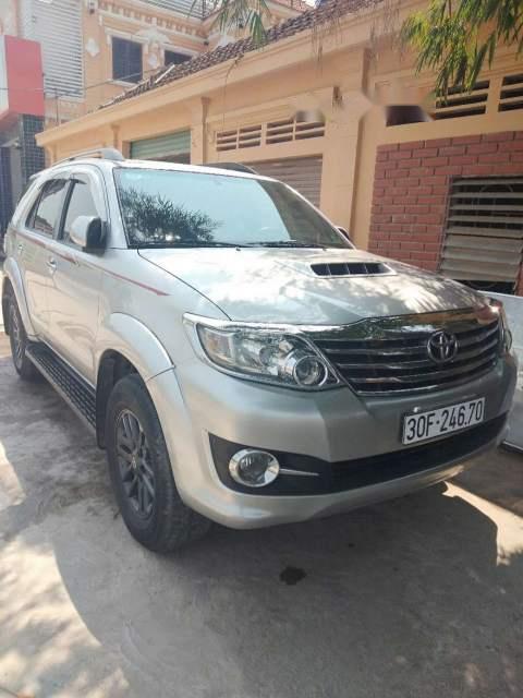 Toyota Fortuner 2016 - Bán ô tô Toyota Fortuner năm sản xuất 2016, màu bạc