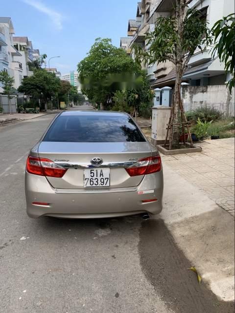 Toyota Camry 2.5Q 2014 - Cần bán lại xe Toyota Camry 2.5Q 2014 xe gia đình