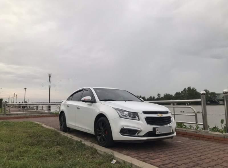 Chevrolet Cruze   2017 - Bán xe cũ Chevrolet Cruze 2017, màu trắng