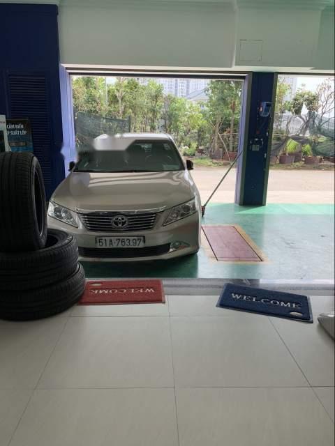 Toyota Camry 2.5Q 2014 - Cần bán lại xe Toyota Camry 2.5Q 2014 xe gia đình