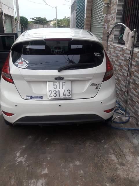 Ford Fiesta 2012 - Cần bán lại xe Ford Fiesta 2012, màu trắng